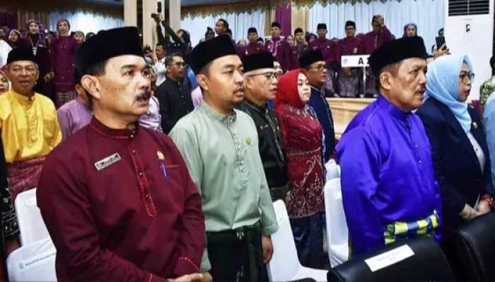 Ketua DPRD Batang Hari Rahmat Hasrofi, menghadiri Rapat Paripurna DPRD Kota Jambi dalam Rangka memperingati Hari Jadi ke-624 tahun Tanah Pilih Pusako Batuah dan HUT ke-79 Pemerintah Kota Jambi