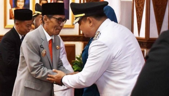 Wabup H. Bakhtiar, Hadiri Pelantikan Bupati Dan Wakil Bupati Bungo Periode 2025-2030