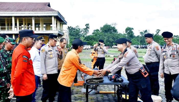 Wakil Bupati Batang Hari H. Bakhtiar pimpin Apel siaga Darurat Bencana Kebakaran Hutan Dan Lahan