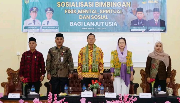 Wakil Bupati Gerry Trisatwika Membuka Acara Sosialisasi Bimbingan Fisik, Mental, Spiritual,  Bagi Lanjut Usia di Kabupaten Sarolangun