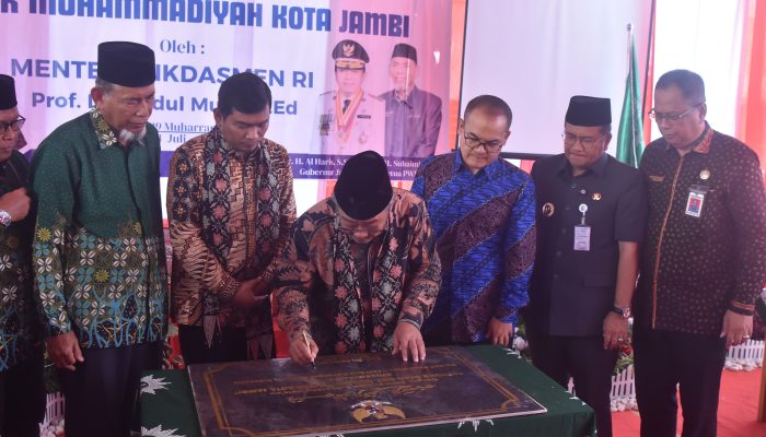 Maulana Hadiri Peresmian Gedung Baru SMK Muhammadiyah Kota Jambi, Menteri Tegaskan Pentingnya Pendidikan Berkualitas dan Karakter