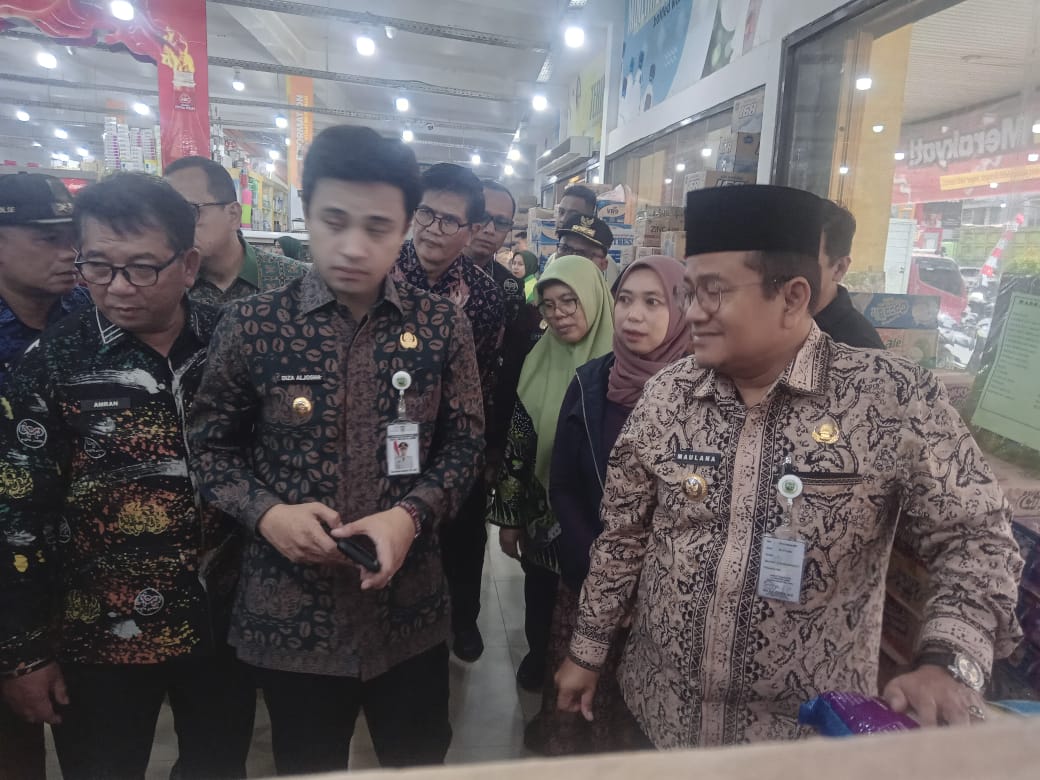 Cek Stok dan Kualitas Beras, Wali Kota Jambi Pastikan Tak Ada Kelangkaan