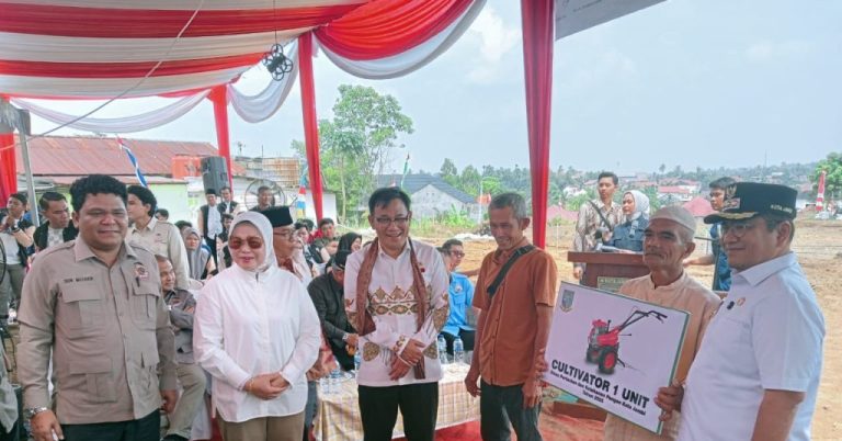 Wali Kota Jambi Dr. Maulana, Menghadiri Pelantikan Dewan Pimpinan Wilayah (DPW) Tani Merdeka Provinsi Jambi