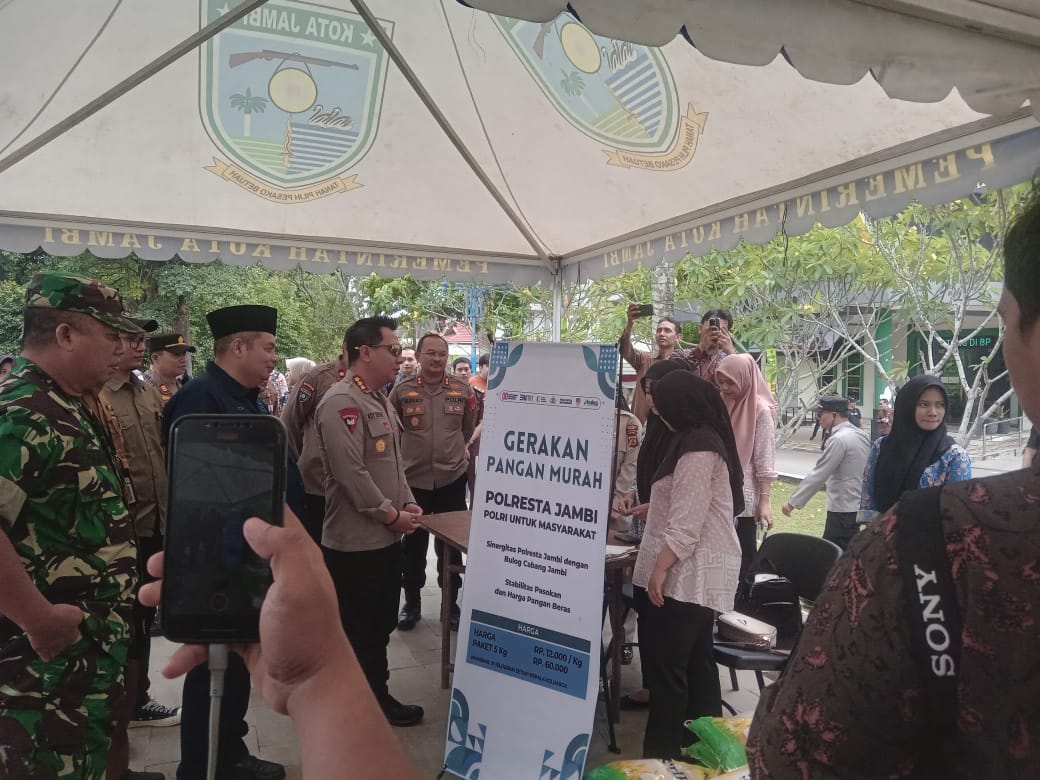 Mewakili Wali Kota Jambi, Sekretaris Daerah, Drs.H. A Ridwan, M. Si, hadiri kegiatan launching Gerakan Pangan Murah (GPM)