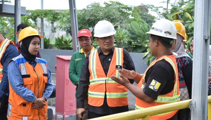 Wali Kota Jambi, Dr. Maulana, meninjau langsung Instalasi Pengolahan Air Limbah di Kelurahan Kasang