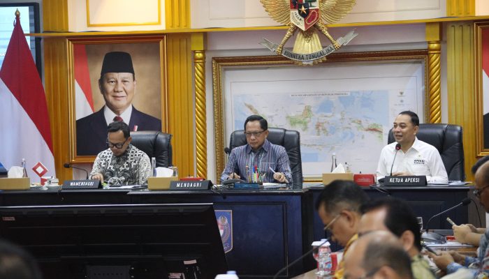 Dr Maulana Ketua APEKSI Komisariat Wilayah,  Perlunya Komitmen Pemerintah di Daerah Dalam Memperkuat Ekonomi Lokal