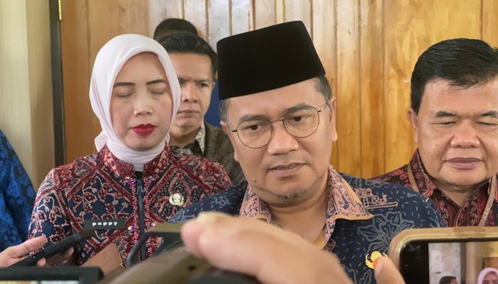 Wali Kota Jambi Dr.Maulana, Meluncurkan Aplikasi Sistem Informasi Rekonsiliasi Akuntansi Pemerintah Kota Jambi