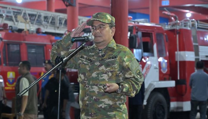 Wali Kota Jambi, Dr. Maulana, Memimpin Apel Satuan Tugas Penindakan Kelompok Kriminal Bermotor 
