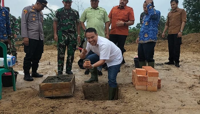 Peletakan Batu pertama Pembangunan 800 Koperasi merah putih Secara Virtual Serentak Se Indonesia