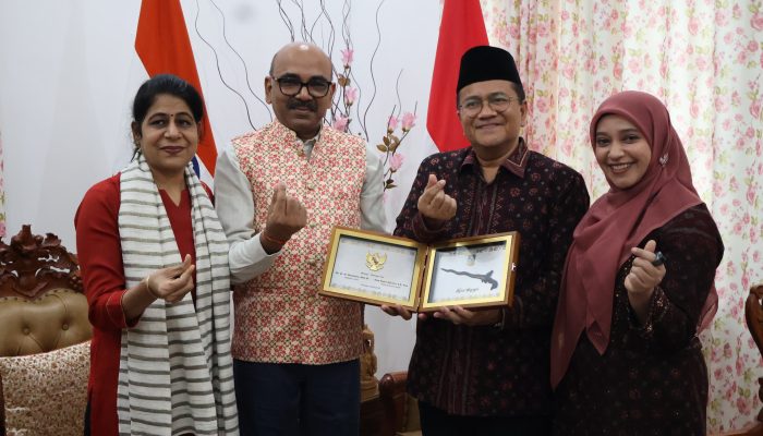 Wali Kota Jambi, Dr. Maulana, Beserta Istri,  Melakukan Kunjungan Resmi ke Konsulat Jenderal (Konjen) India di Medan