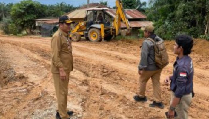 Kadis PUTR Batang Hari, H. Ajrisa Windra, Mengatakan Pekerjaan Kegiatan Fisik, Dana bersumber dari DBH Sawit, APBD Murni dan APBD – Perubahan