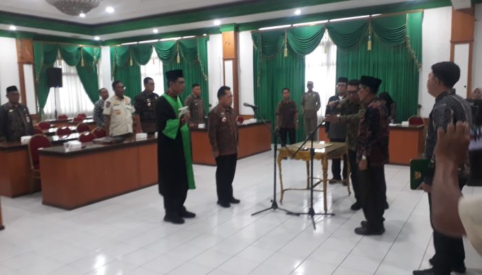 Wakil Bupati Batang Hari H. Bakhtiar, SP Lantik Mula P Rambe Jadi Pj Sekda Batang Hari Untuk ke tiga kalinya