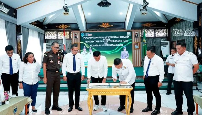 Pemerintah Kabupaten Batang Hari Resmi Tandatangani Kesepakatan Bersama Kejari Batang Hari