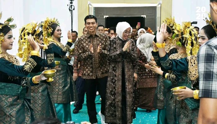 Bupati Batang Hari Mhd. Fadhil Arief Menghadiri Malam Grand Final Pemilihan Putra-Putri Pariwisata Batang Hari Tahun 2025