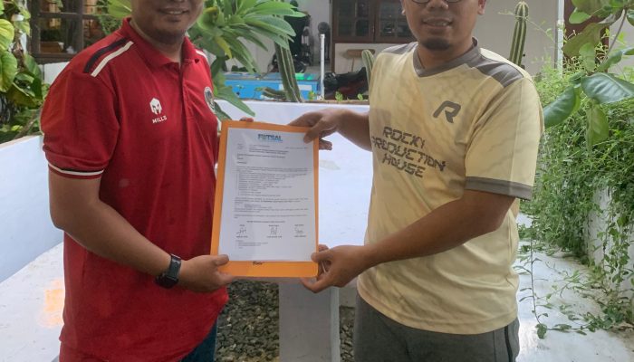 Calon Ketua Afkot Futsal Kota Jambi, Rizki Hidayat Mengembalikan Formulir Pendaftaran