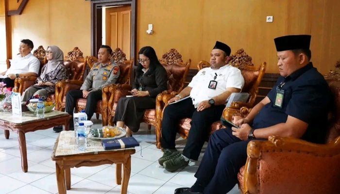 Coffe Morning Kepala Dinas Komunikasi dan Informatika Kabupaten Batang Hari H. Amir Hamzah., SE M.Si Bersama Pengadilan Negari Muara Bulian