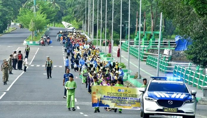 Sekretaris Daerah Batang Hari Mula P. Rambe Menghadiri Acara Pawai Tarhib Jelang Bulan Suci Ramadhan 1447 H