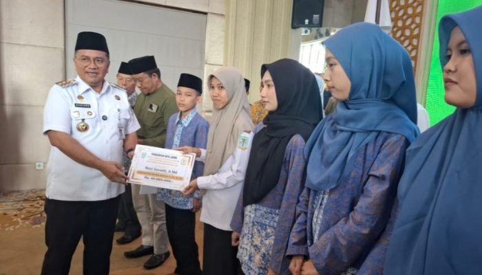 Pemkot Jambi Guyur Bonus MTQ dan Insentif Keagamaan, Wali Kota:  Simbolis dan Motivasi Nyata Untuk Para Juara