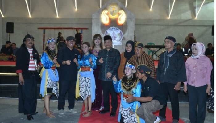 Pemkot Jambi Bersama Pujakesuma Gelar Pertunjukan Kuda Kepang Turunggo Yekti