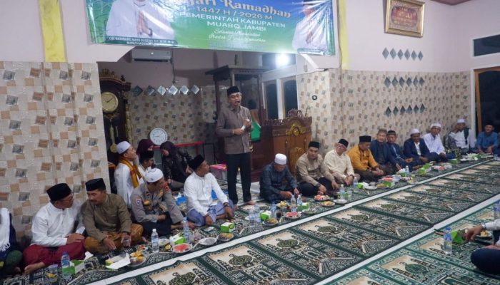 Wabup Muaro Jambi Gelar Safari Ramadan di Maro Sebo, Salurkan Bantuan untuk Masjid
