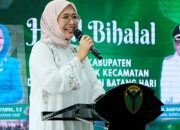 Zulva Fadhil Menghadiri Acara Halal Bihalal TP-PKK Kabupaten Dengan TP-PKK Kecamatan