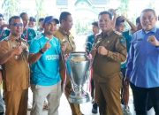 Asri Yonalsyah Menyambut Kedatangan Skuadra Persebri di Kantor Bupati Batang Hari