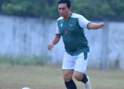 Silaturahmi Sepak Bola Legenda digelar  Alun-Alun Kota Muara Bulian