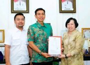 Bupati Batang Hari Mhd. Fadhil Arief di dampingi Ketua DPRD Batang Hari Mengikuti Entry Meeting LKPD Tahun 2025 