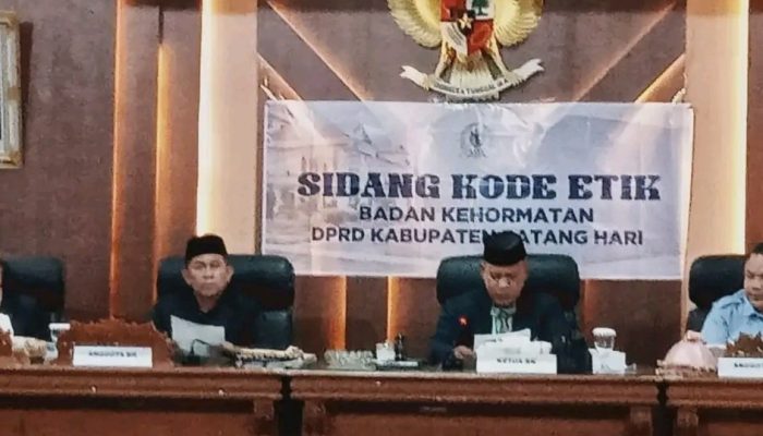Sidang kode Etik Badan Kehormatan DPRD Kabupaten Batang Hari