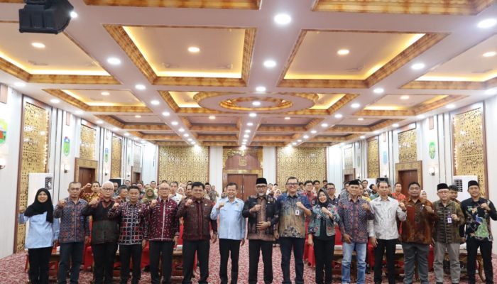 Sekda Sudirman Tegaskan Pemprov Berkomitmen Memperkuat Keterbukaan Informasi Publik