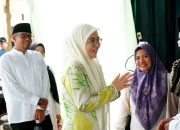 Bunda Zulva Fadhil, Hadiri Haflah Akhirussanah Angkatan IV Khotmil Qur’an dan Wisuda TPQ Al-Hidayah Tahun Pelajaran 2025/2026