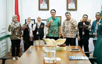 Bupati Batang Hari Terima Kunjungan Kepasa BPS Sekaligus Menjadi Partisipan Sensus Ekonomi