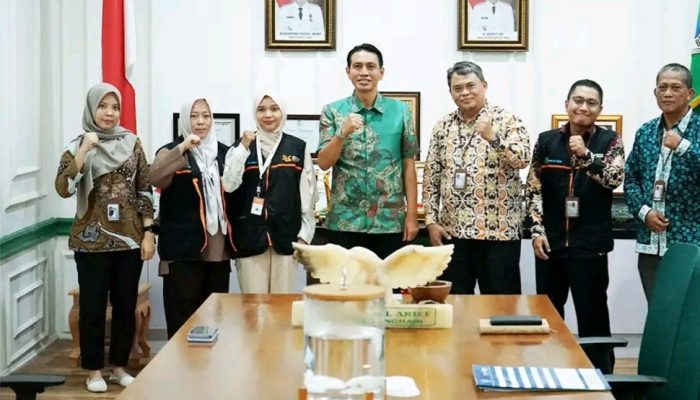 Bupati Batang Hari Terima Kunjungan Kepasa BPS Sekaligus Menjadi Partisipan Sensus Ekonomi