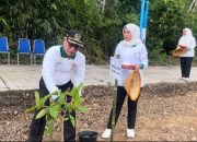 Ketua DPRD Muaro Jambi Hadiri Penanaman Pohon Serentak