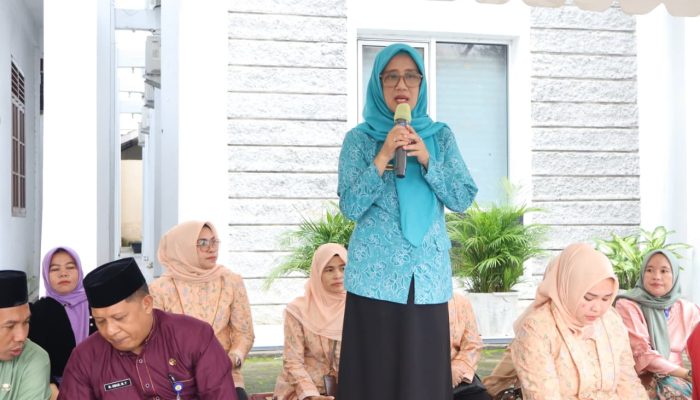 Rabu Berkah TP PKK Provinsi Jambi, Dinas Pendidikan Bagikan Sarapan Bergizi untuk Masyarakat