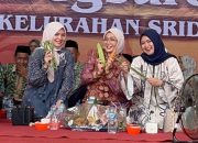 Grebeg Suro VIII Kelurahan Sridadi Secara Resmi Dibuka di Tandai Dengan Pemukulan Gong oleh Wakil Gubernur Jambi, A. Sani