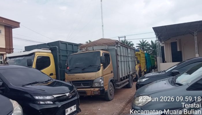 Nekat Melintas di Jalan Lintas Batang Hari–Simpang Rimbo, 12 Truk Batu Bara Dikandangkan di Polres Batang Hari