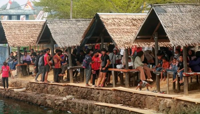 Festival Danau Lentang : 69 Tim Pacu Perahu Ramaikan Batang Hari, Bupati Fadhil Arief Dorong Jadi Agenda Tahunan